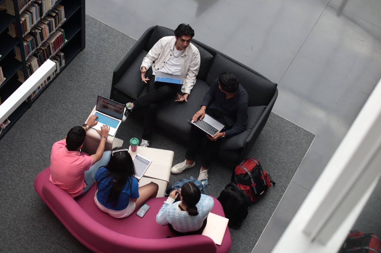 Candidates studying together
